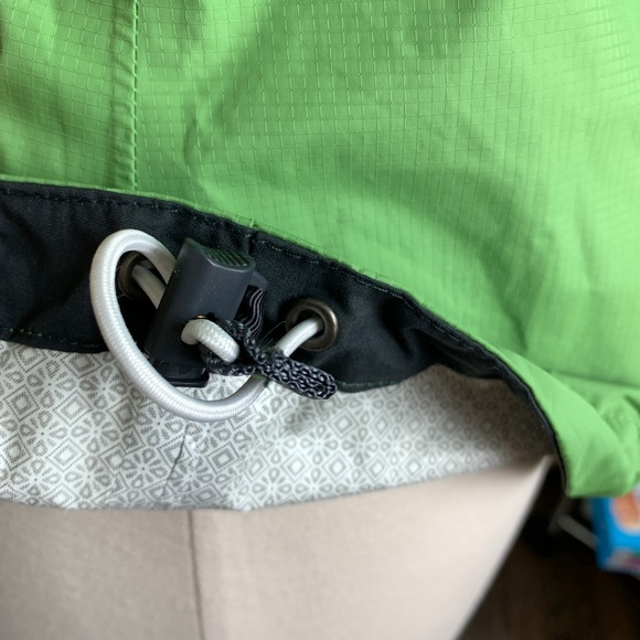 NORTH FACE S Hyvent Waterproof Hooded Jacket Green - Picture 6 of 8